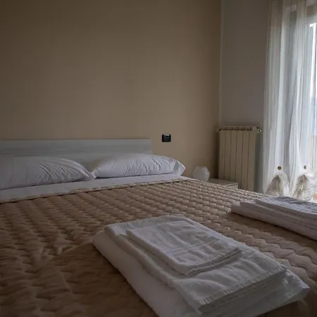 Introdacqua Holidays Konukevi Sulmona