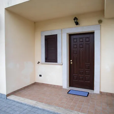 Guest house Introdacqua Holidays 3*