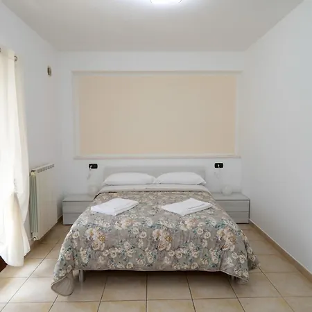 Introdacqua Holidays Guest house 3*